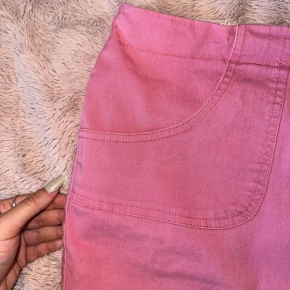BUBBLEGUM PINK SKORT (skirt/short)💘🍇 - Picture 2 of 6